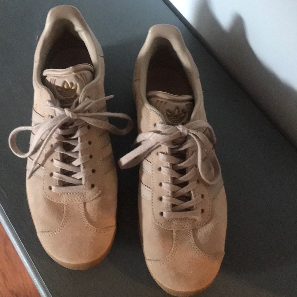 Adidas Gazelle sneakers, men’s size 5